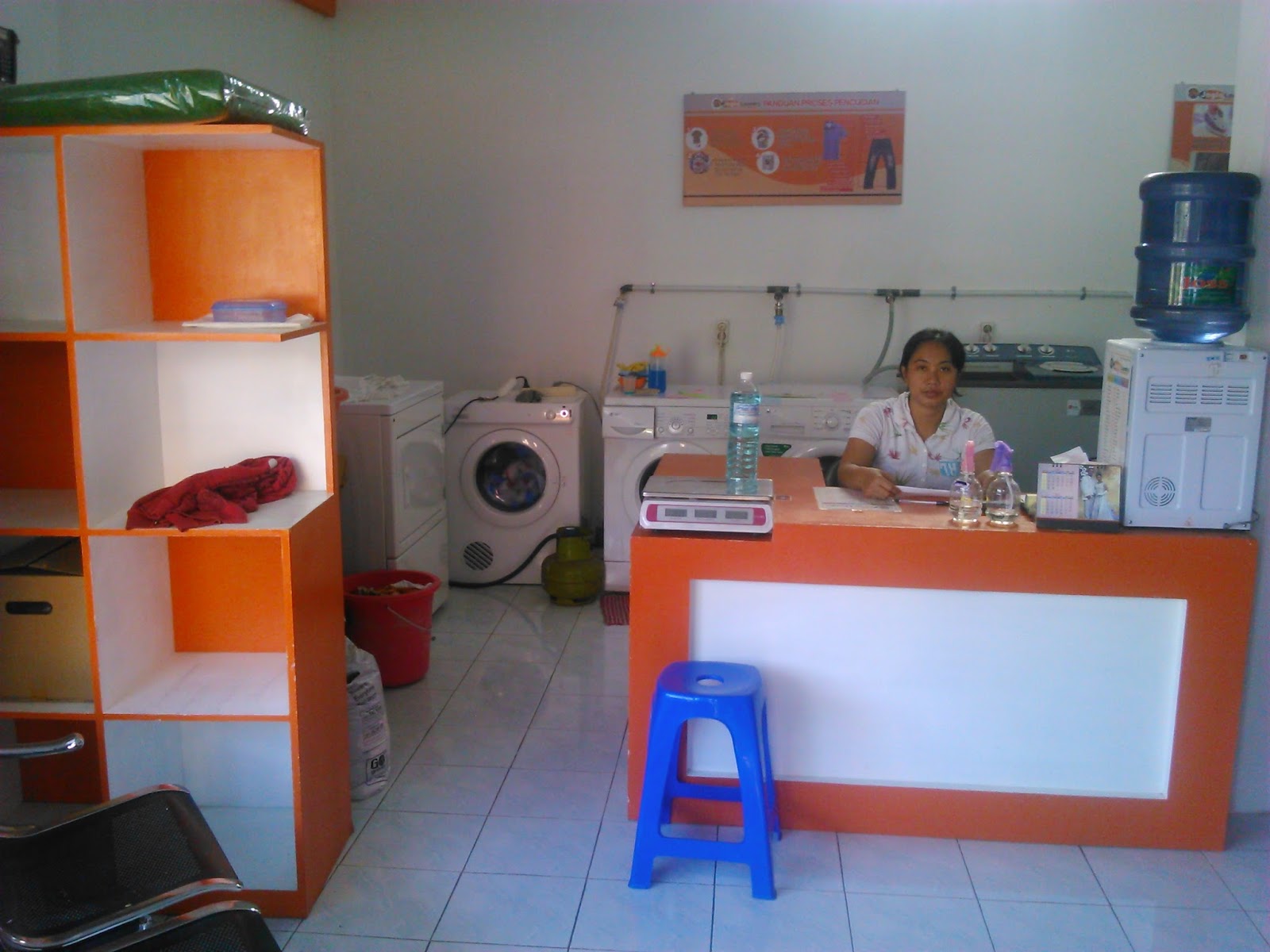 Ketahanan Ekonomi Mikro Indonesia Dalam Wirausaha Binatu Laundry Resti Amalia